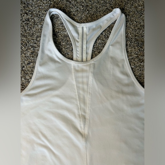 5/$25 Zyia NWOT active wear white top size small - Picture 2 of 10